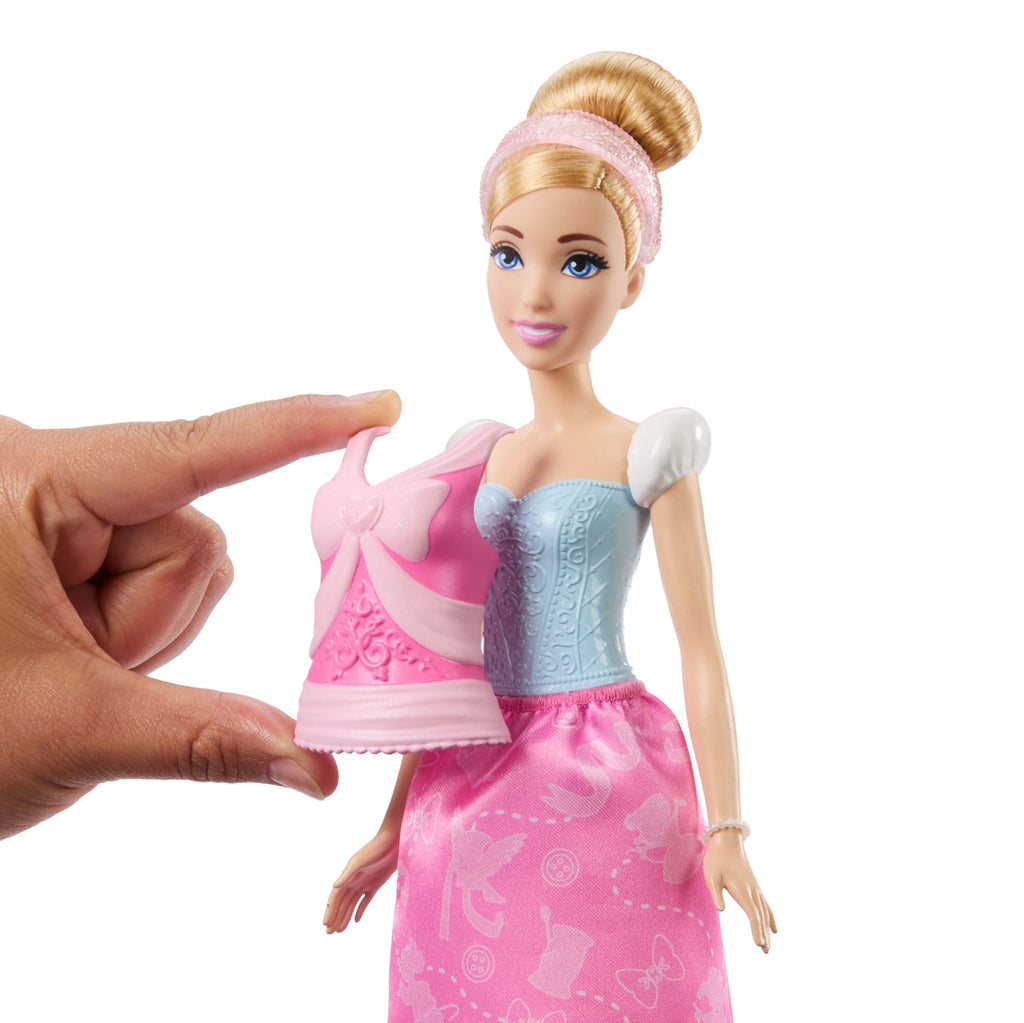 Princesses Disney  Poupée Mode  Histoires de Cendrillon2-en-1