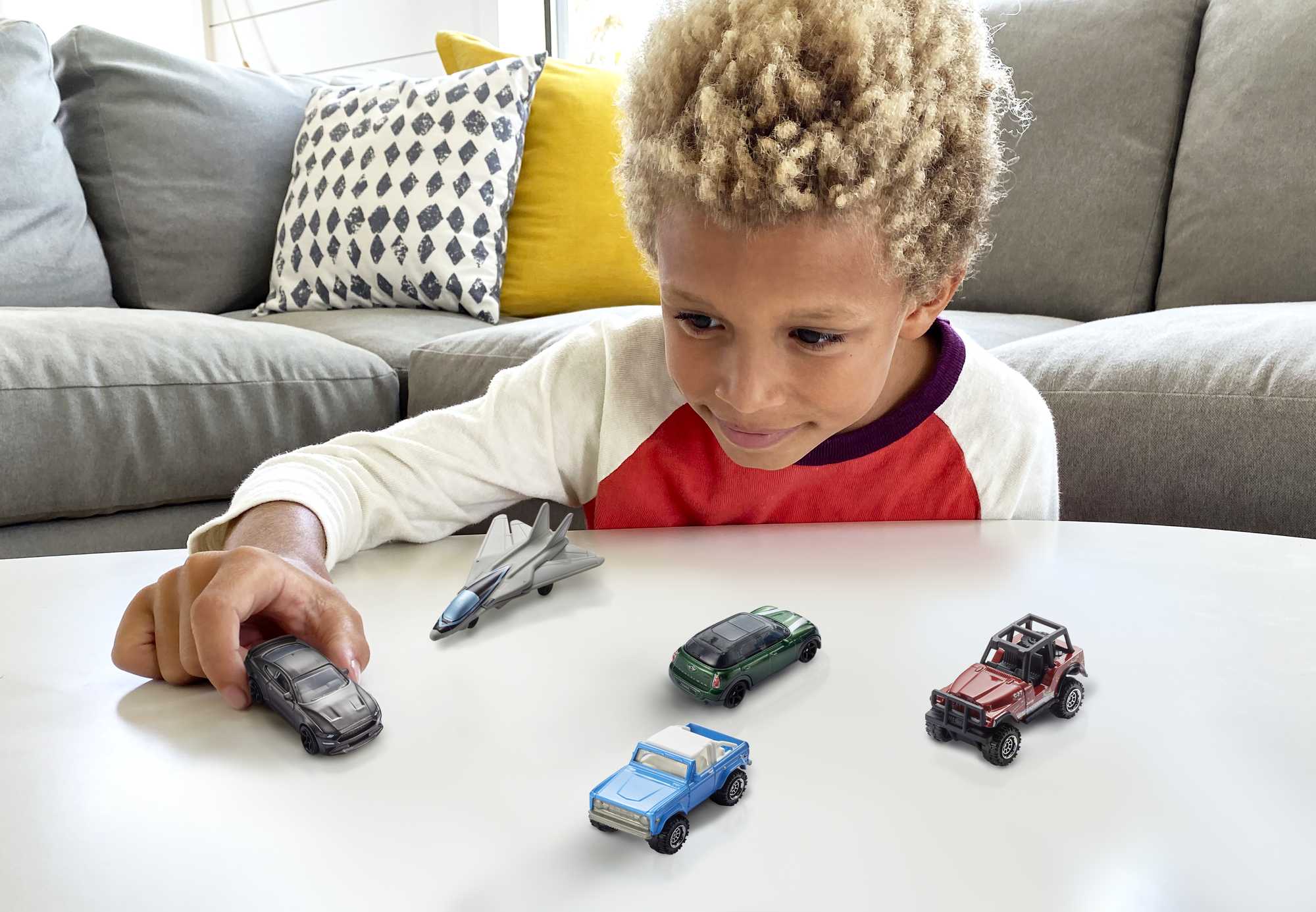 Matchbox Diecast Vehículo de Juguete Auto Básico paquete de 5