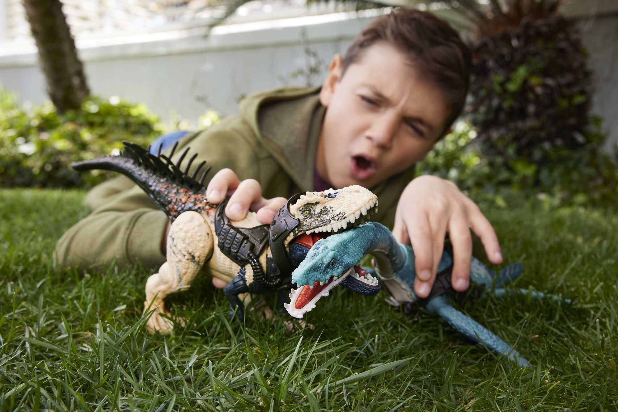 Jurassic World Dinosaurio de Juguete Rastreadores Gigantes